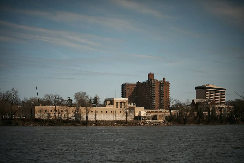 New Jersey emergency planners brace for possible water shutdown as Trenton mains keep breaking, reservoir levels drop • The Jersey Vindicator