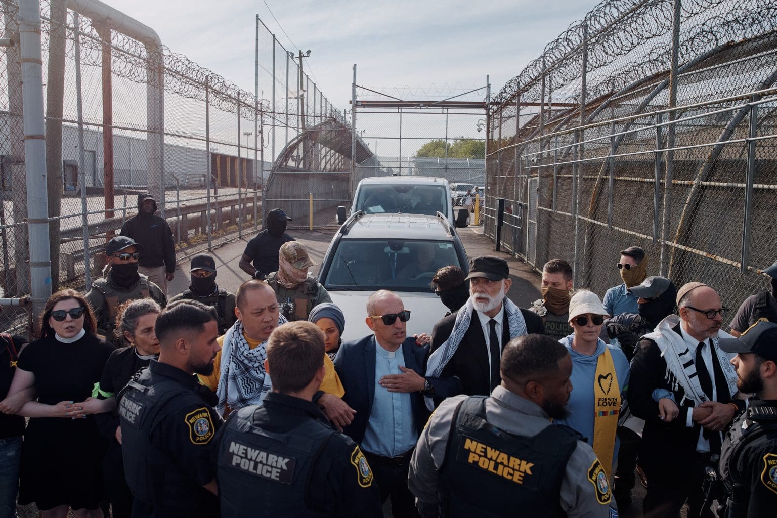New Jersey clergy confront ICE: Faith groups block access to private ...