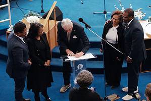 Murphy restores jury service eligibility for people with past convictions in New Jersey